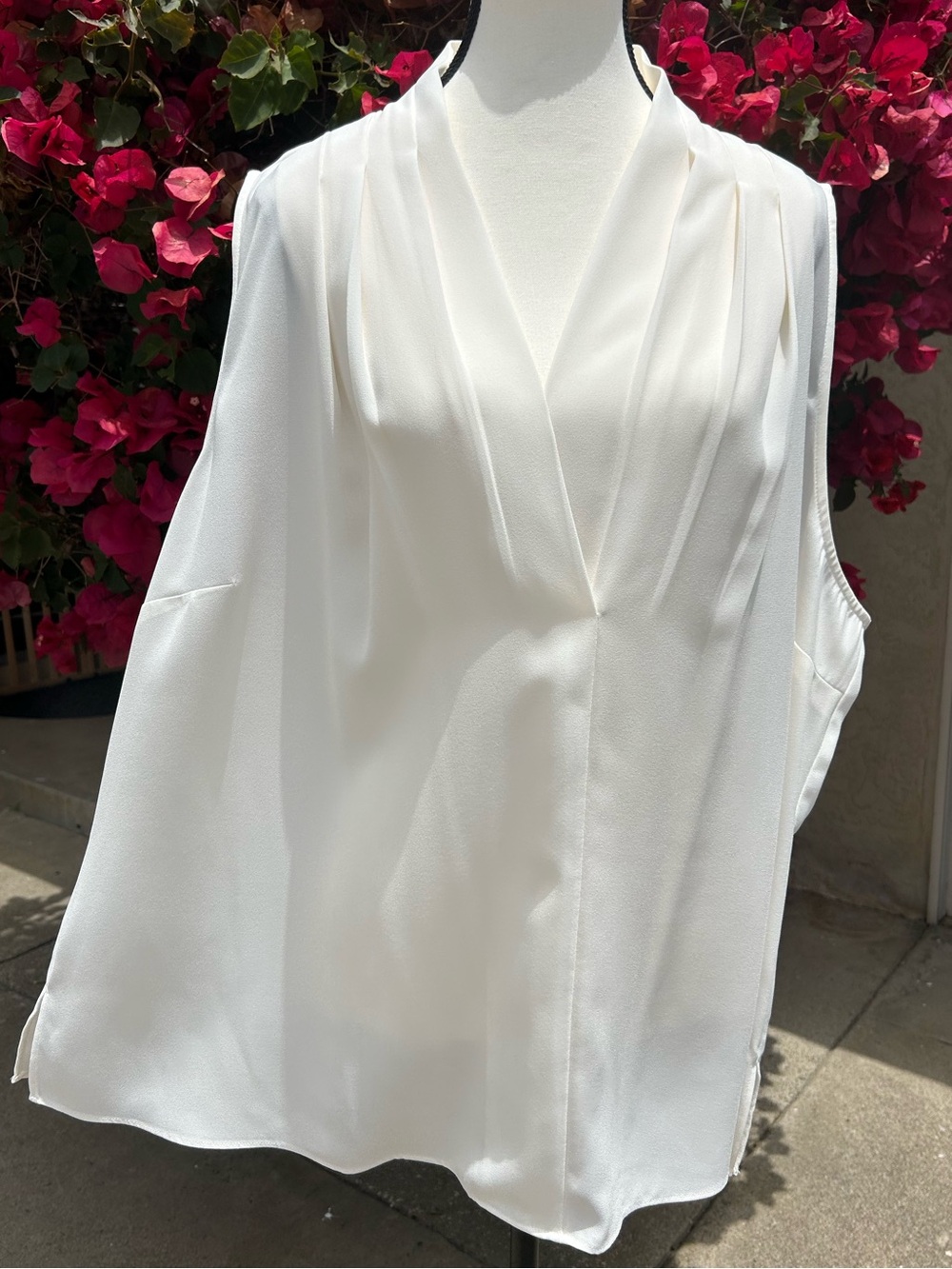 Soft Surroundings Pleated V-Neck 🎽